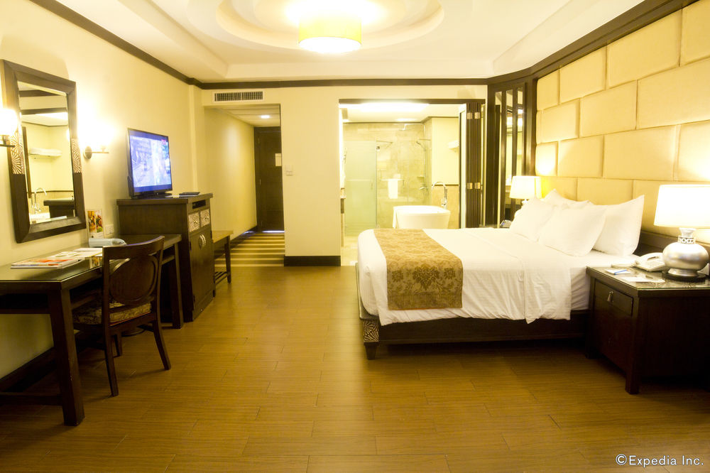 ホテル ヘナン ラグーン リゾート Balabag  エクステリア 写真